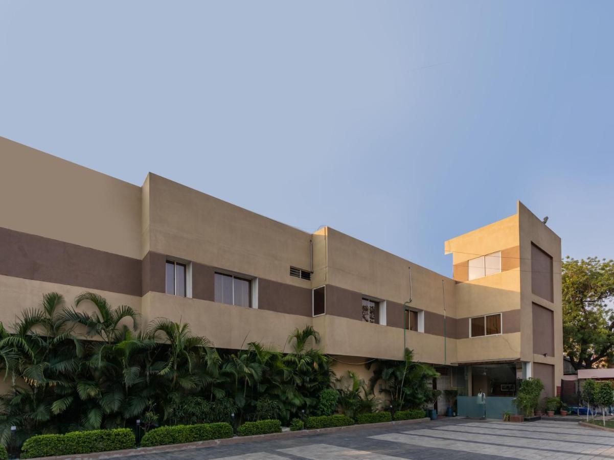 Spot On 73694 Hotel Prakash Saharanpur Luaran gambar